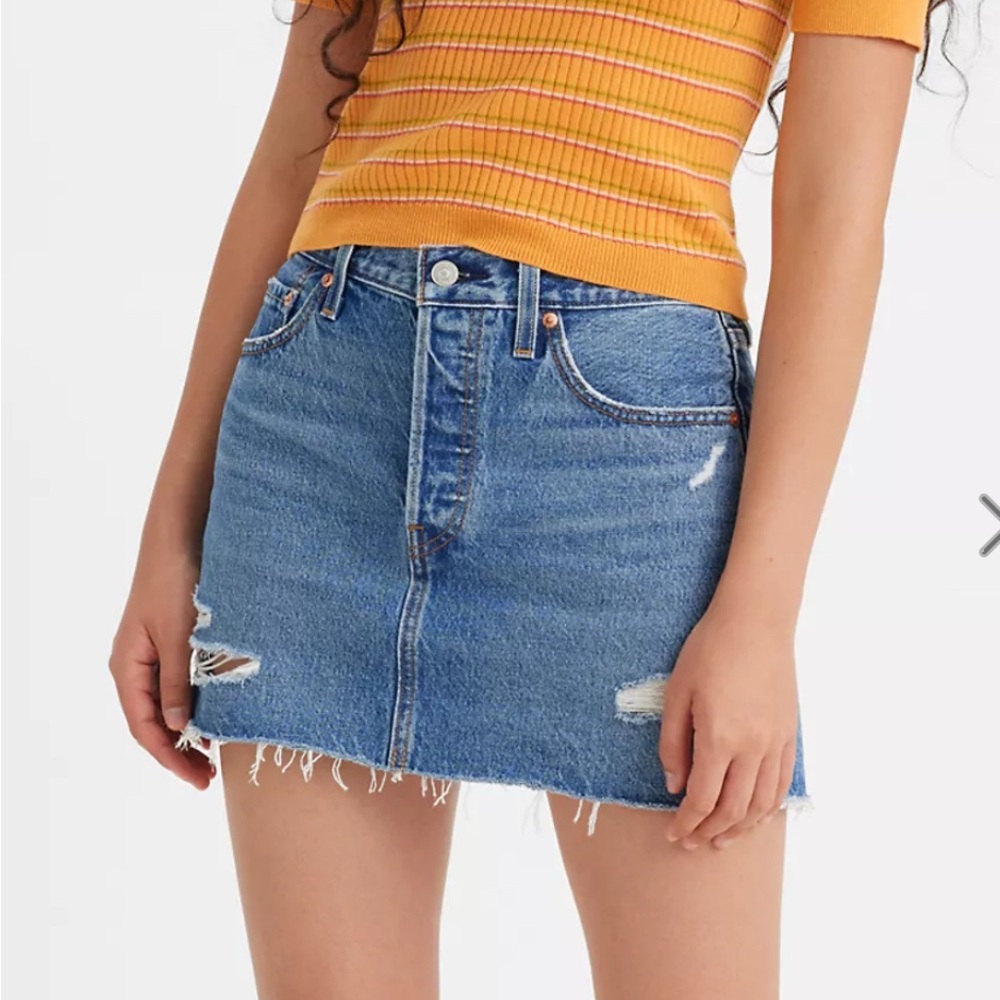 Levi’s 501 Icon Skirt Medium Wash Size 25